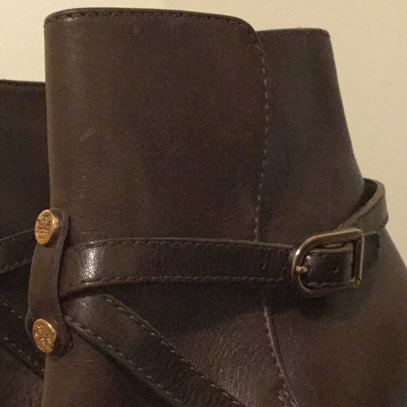 Tory Burch Brown Dorese Leather Ankle Boots - Picture 6 of 10